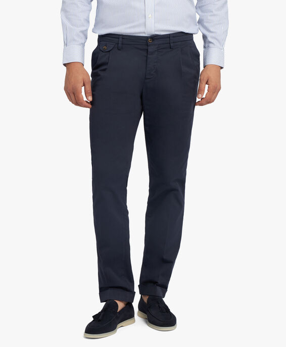 Brooks Brothers Navy Regular Fit Double Pleat Cotton Chinos Navy CPCHI030COBSP002NAVYP001