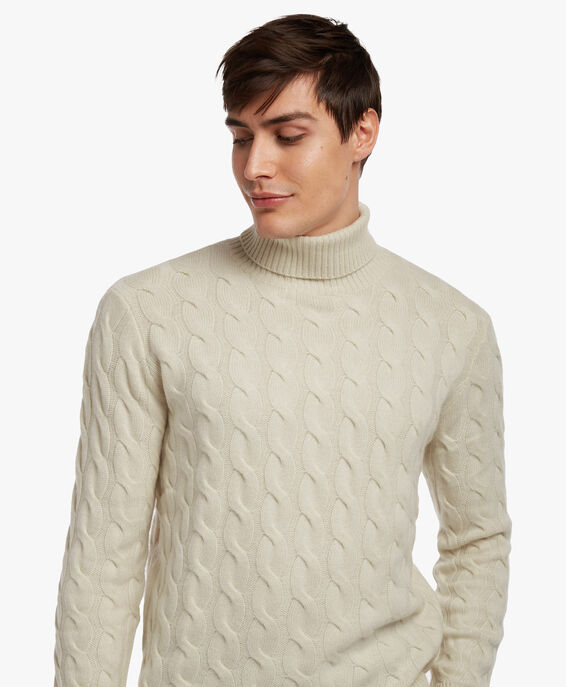 Cable-Knit Turtleneck Sweater in Off white | Brooks Brothers® EU